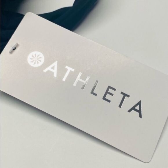 Athleta Bondi Bra Cup Tankini Swim Tank Black UPF 50+ Beach Vacation 34 … - Picture 11 of 11